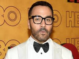 The Art of Portraying Complex Characters: Jeremy Piven’s Approach post thumbnail image