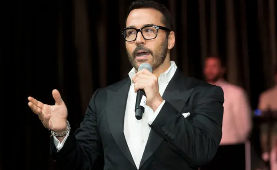 Jeremy Piven: A Versatile Actor’s Journey post thumbnail image